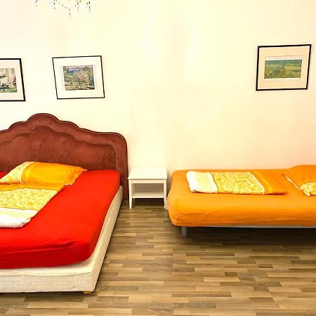 Apartment Opera Wina Bagian luar foto