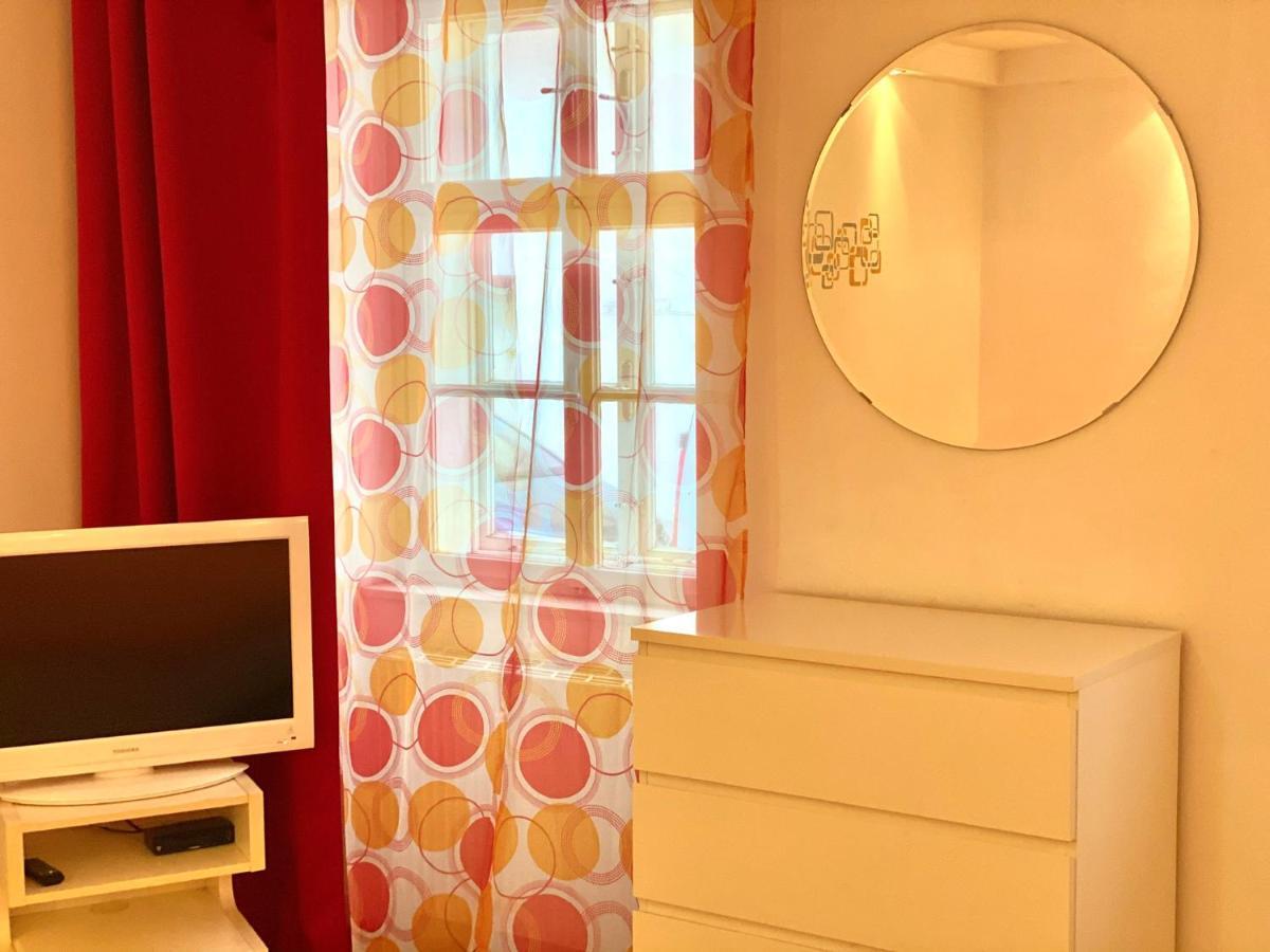 Apartment Opera Wina Bagian luar foto