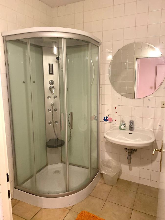 Apartment Opera Wina Bagian luar foto