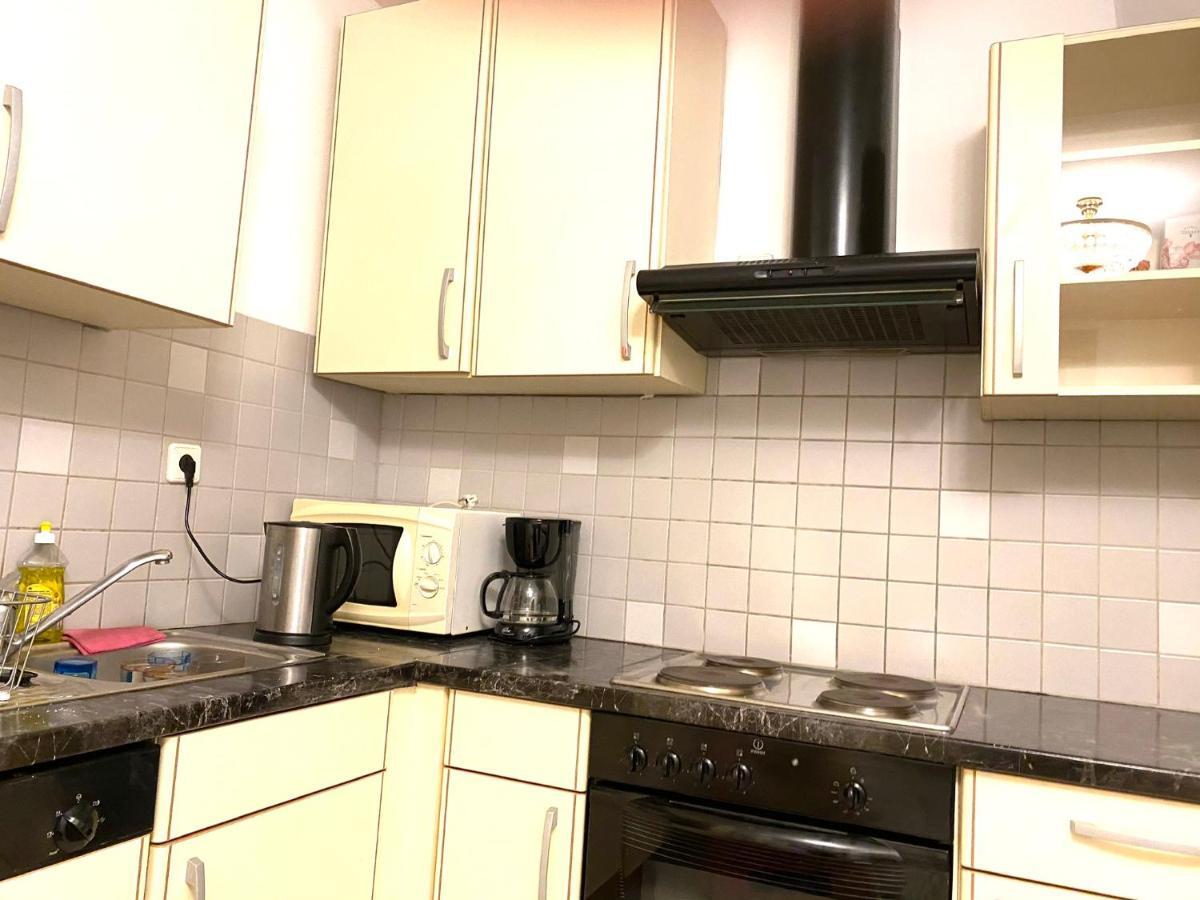 Apartment Opera Wina Bagian luar foto